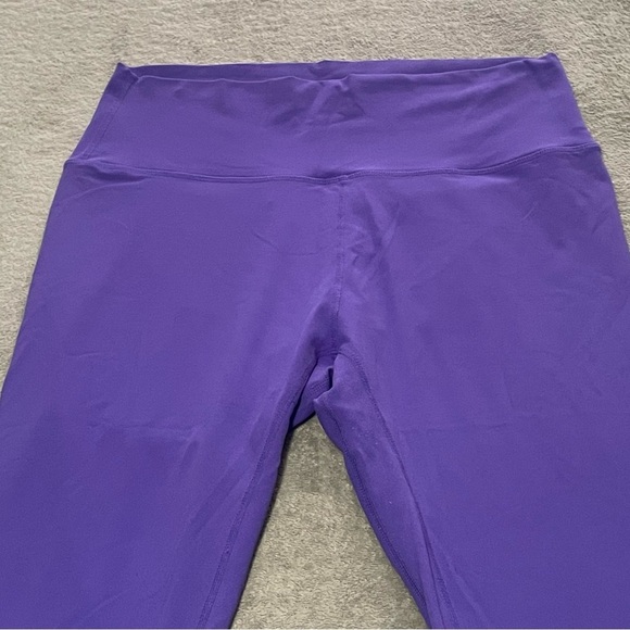 Zyia ascend hi rise 20” capri size 16 to 18 purple - Picture 5 of 6